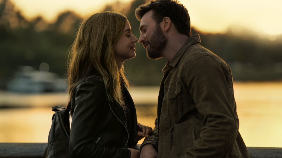 Sadie (Ana de Armas) & Cole (Chris Evans)