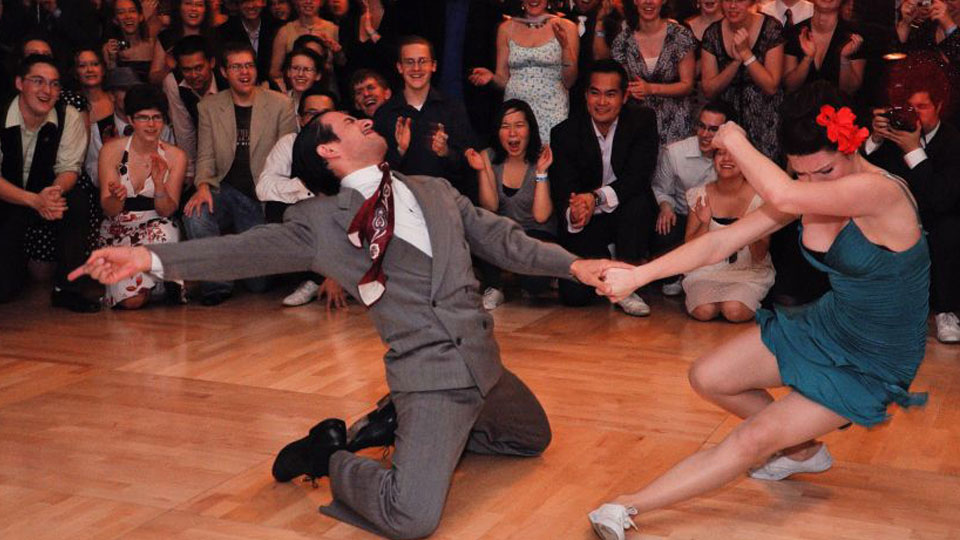 Swing und Lindy Hop ist pure Lebensfreude.