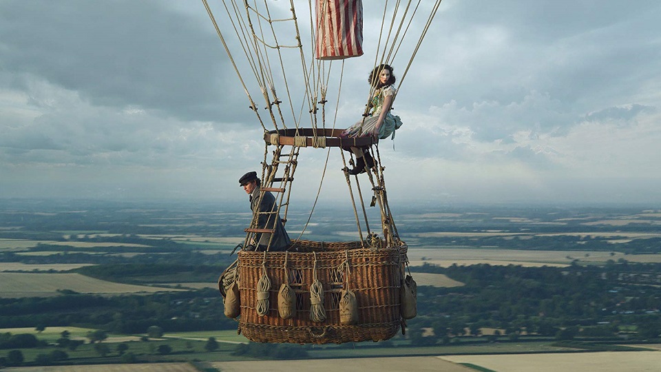 Amelia Wren (Felicity Jones) und James Glaisher (Eddie Redmayne)