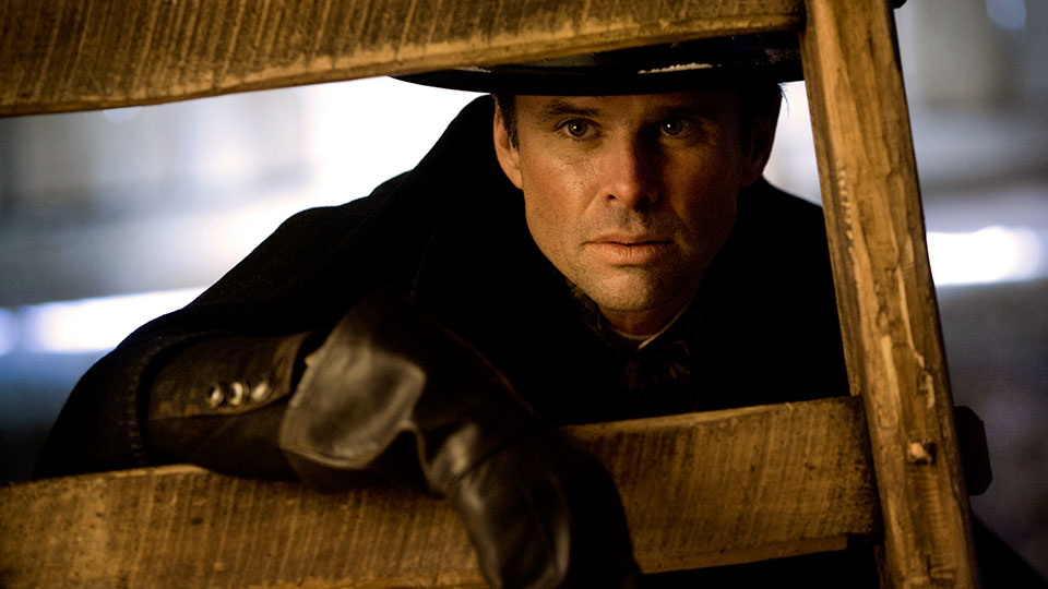 Ebenso mit dabei ist Sheriff Chris Mannix, gespielt von Walton Goggins.