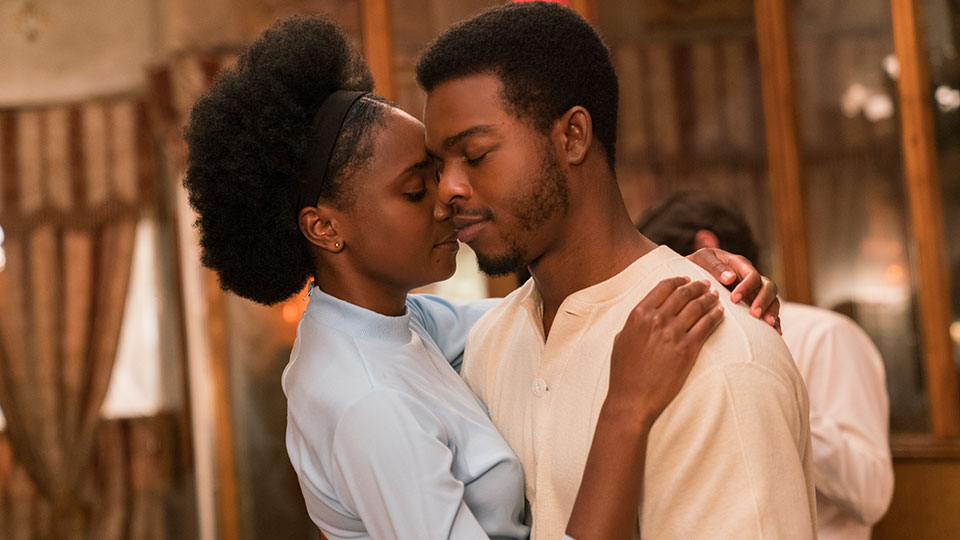 Tish Rivers (KiKi Layne) und Alonzo Fonny Hunt (Stephan James)