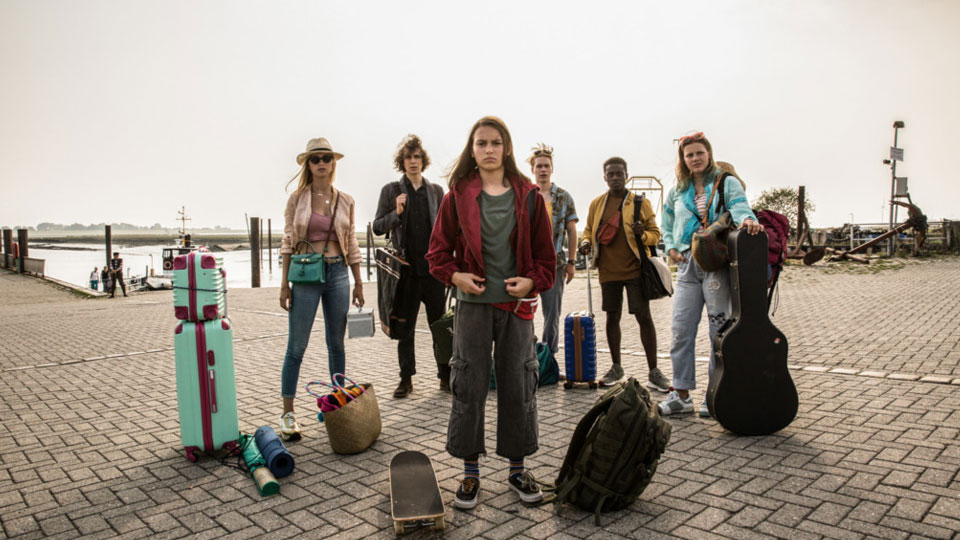 Julia (Emma-Katharina Suthe), Emma (Lilly Terzic), Hannah (Luissa Cara Hansen), David (Benny O.-Arthur), Mehmet (Jascha Baum), und Aaron (Bjarne Meisel)