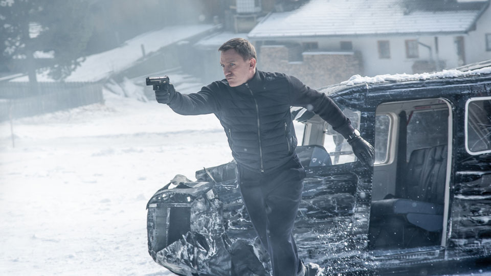  James Bond (Daniel Craig) in Action.