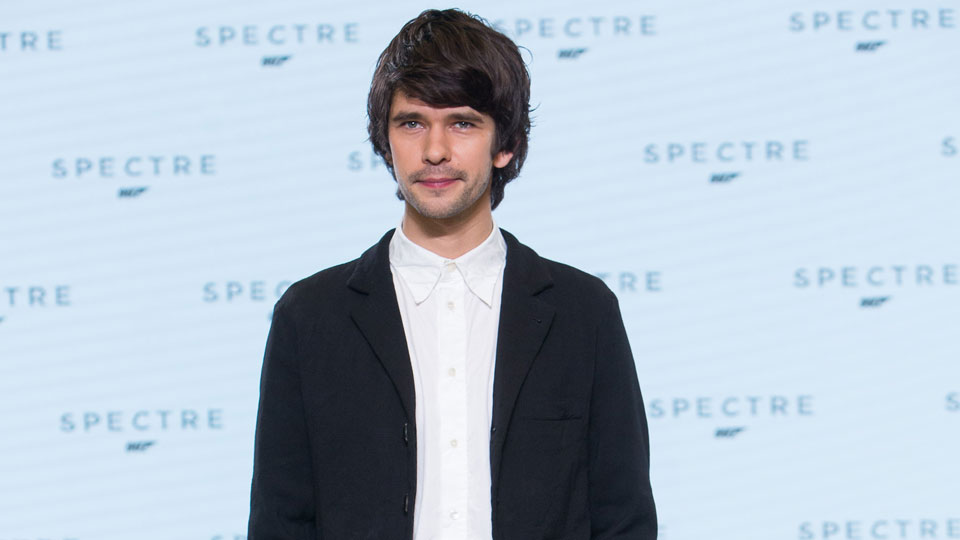  Ben Whishaw verkoerpert den Erfinder 