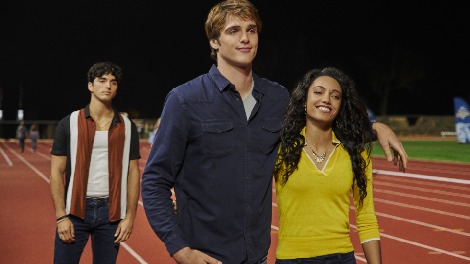 Marco (Taylor Zakhar Perez), Noah (Jacob Elordi) & Chloe (Maisie Richardson-Sellers)