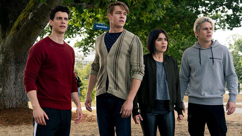 Randall (Adam Dimarco),-Hamish (Thomas Elms),-Lilith (Devery Jacobs) und Jack (Jake Manley)