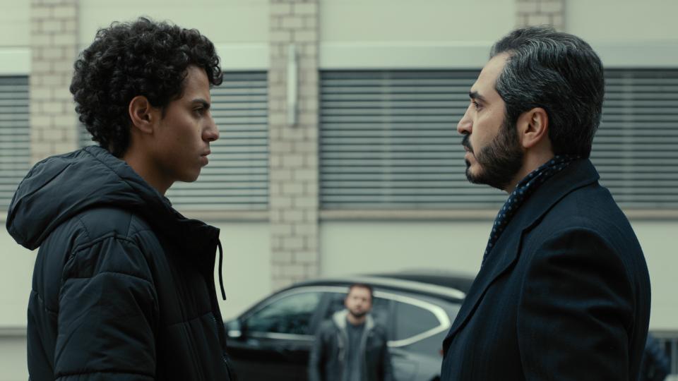 Burak (Ismail Can Metin) und Vater Abdullah (Kida Khodr Ramadan)