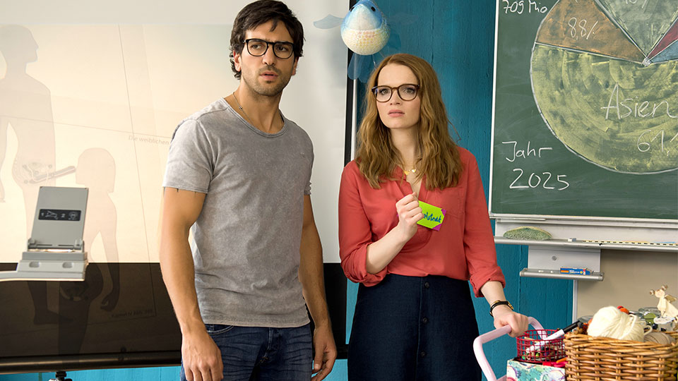 Zeki Mueller (Elyas MBarek), Lisi Schnabelstedt (Karoline Herfurth)