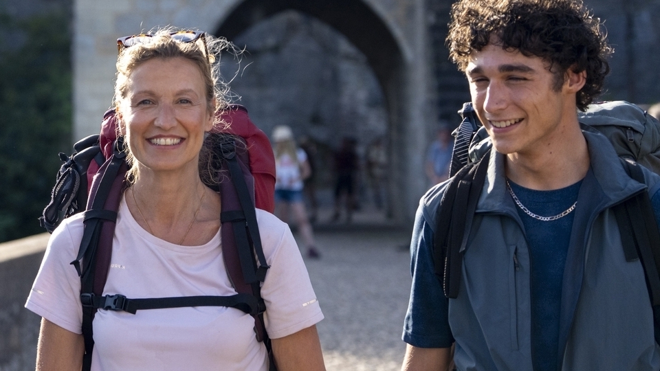 Fred (Alexandra Lamy), Adam (Julien Le Berre) © 2025 Marie-Camille Orlando