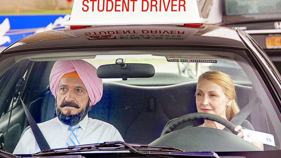 Darwan (Ben Kingsley), Wendy (Patricia Clarkson)