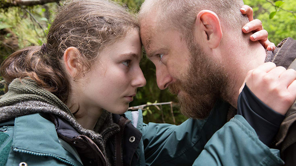 Tom (Thomasin McKenzie) und Will (Ben Foster)