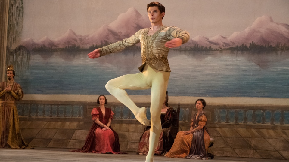 Rudolf Nureyev (Oleg Ivenko)