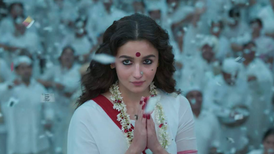 Gangubai Kathiawadi (Alia Bhatt)