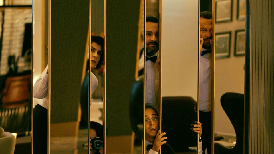 Bünyamin (Ali Sunal), Ebruli (Bihter Dinçel), Kazim (Sarp Bozkurt) und Resat (Onur Atilla)