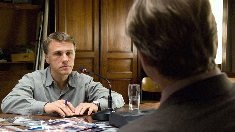 Hans (Christoph Waltz)