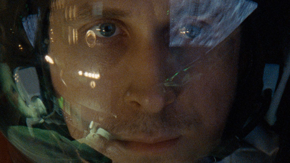 Ryan Gosling verkörpert im Neil Armstrong-Biopic AUFBRUCH ZUM MOND einer der grössten Helden des 20. Jahrhunderts;
