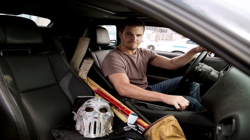 Neu an ihrer Seite: Der Raecher Casey  Jones, gespielt von Stephen  Amell.