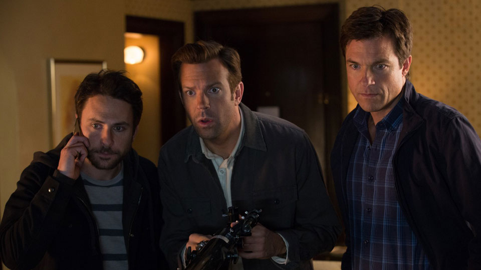 Dale (Charlie Day), Kurt (Jason Sudeikis), Nick (Jason Bateman)