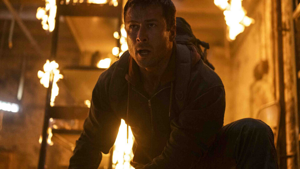 Ben (Glen Powell)